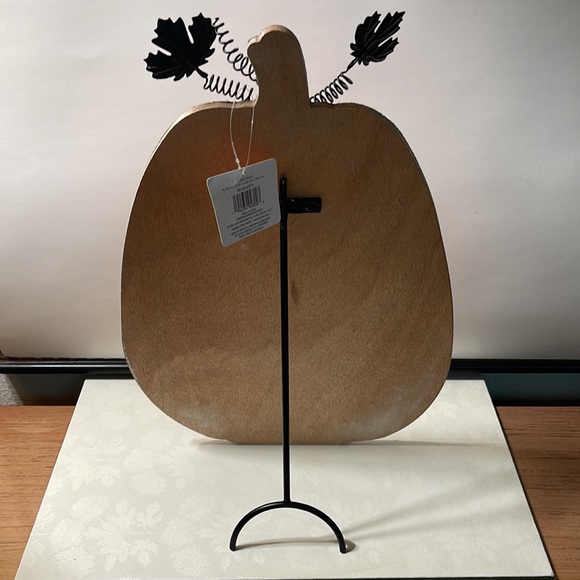 NWT Sturdy, Stand-Up, Outdoor/Indoor Fall Pumpkin Decor: Wood/Metal/Embellished - Picture 2 of 9